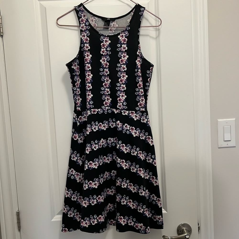 H&M size Small floral dress